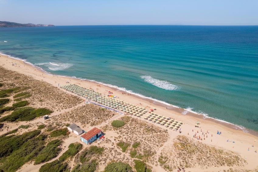 אפרטהוטל באדזי Baia Delle Mimose מראה חיצוני תמונה